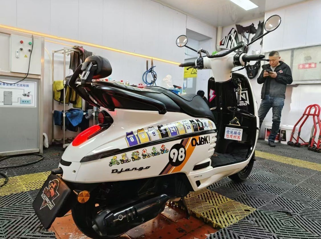 阿普利亚 RSV4