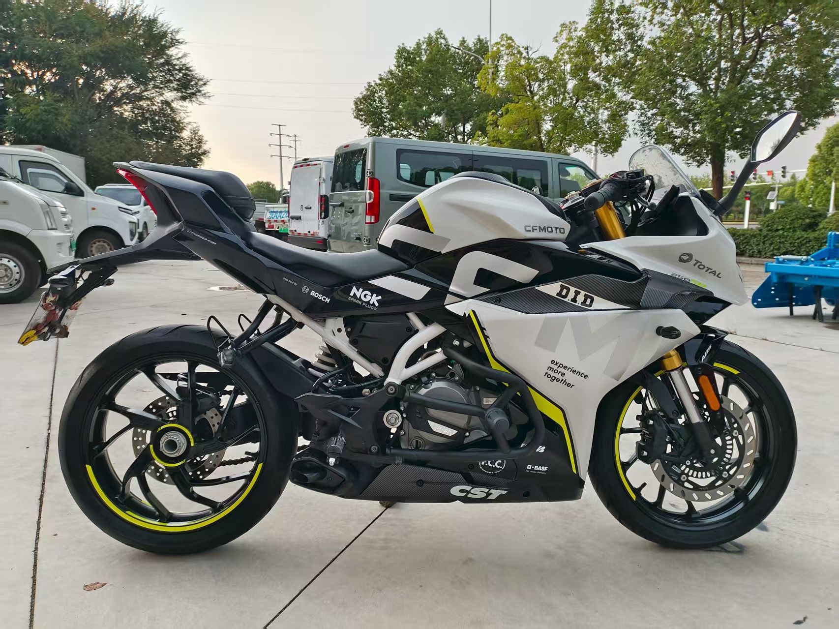 春风 250SR