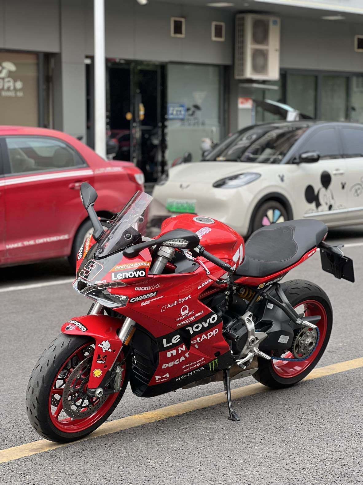 杜卡迪 SuperSport