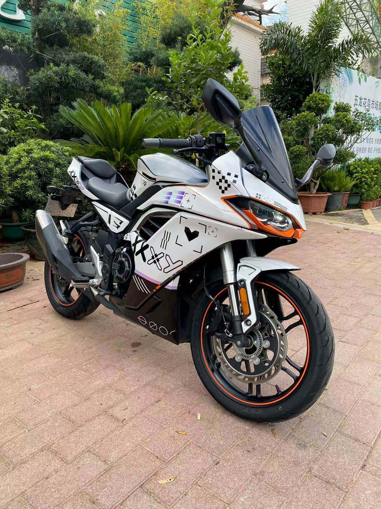 无极 250RR