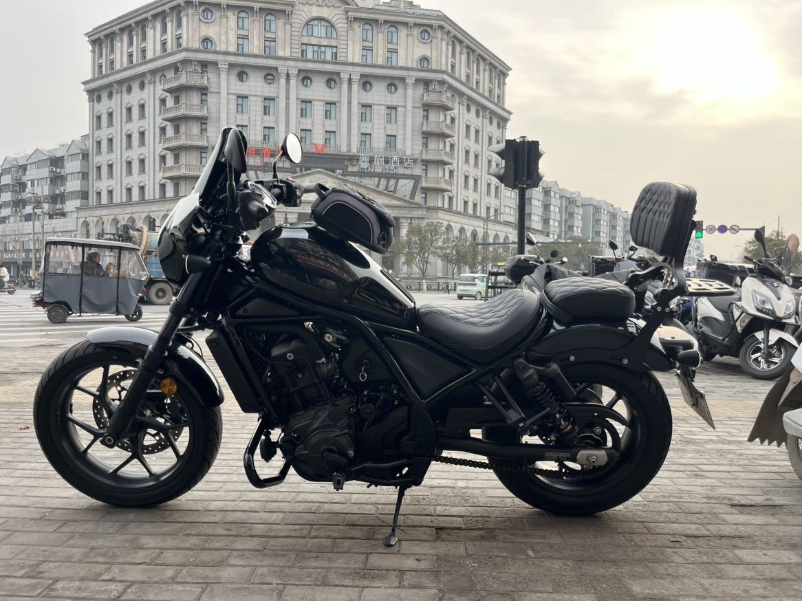 本田DREAMWING CM1100
