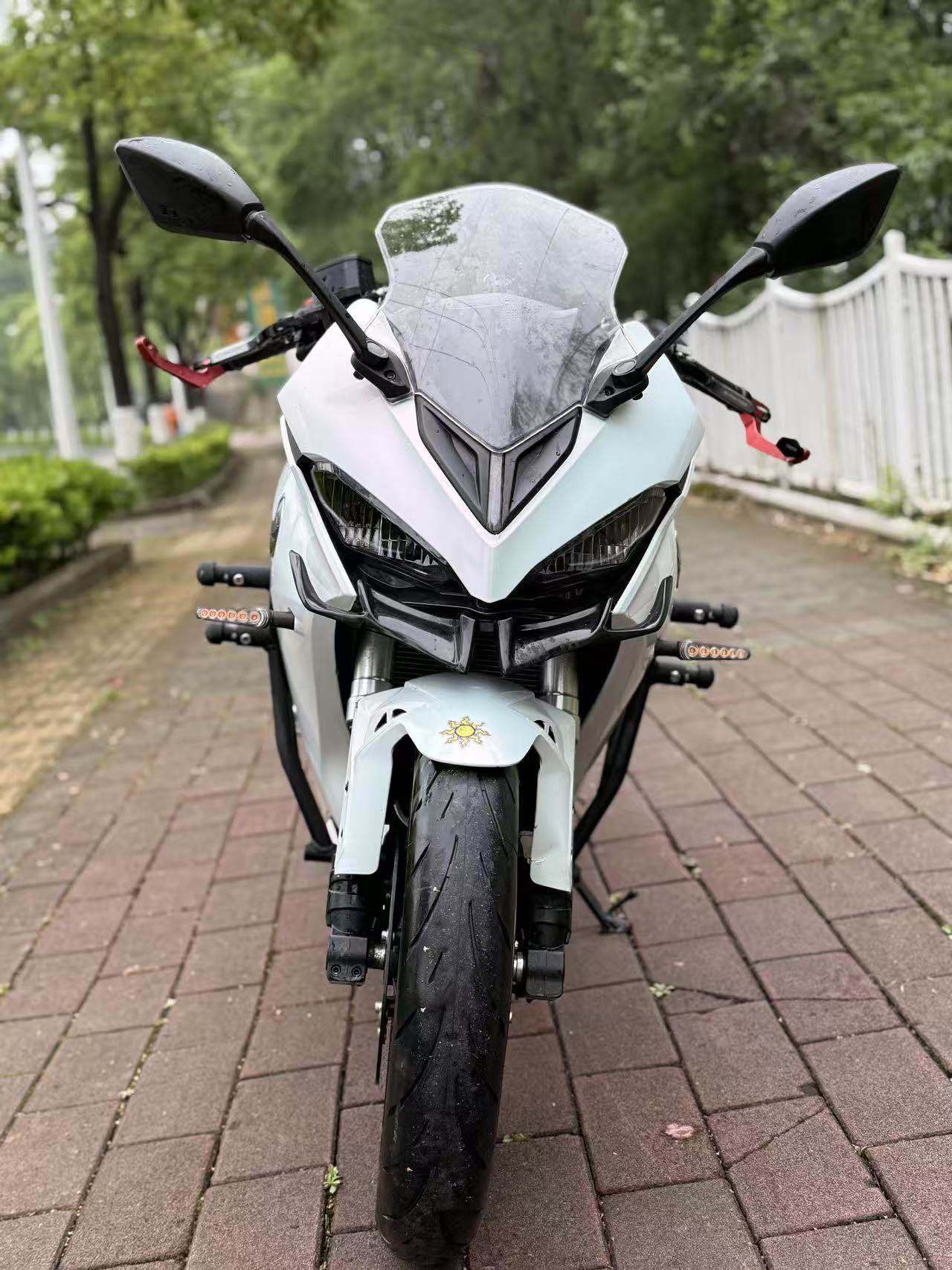 QJMOTOR 赛400