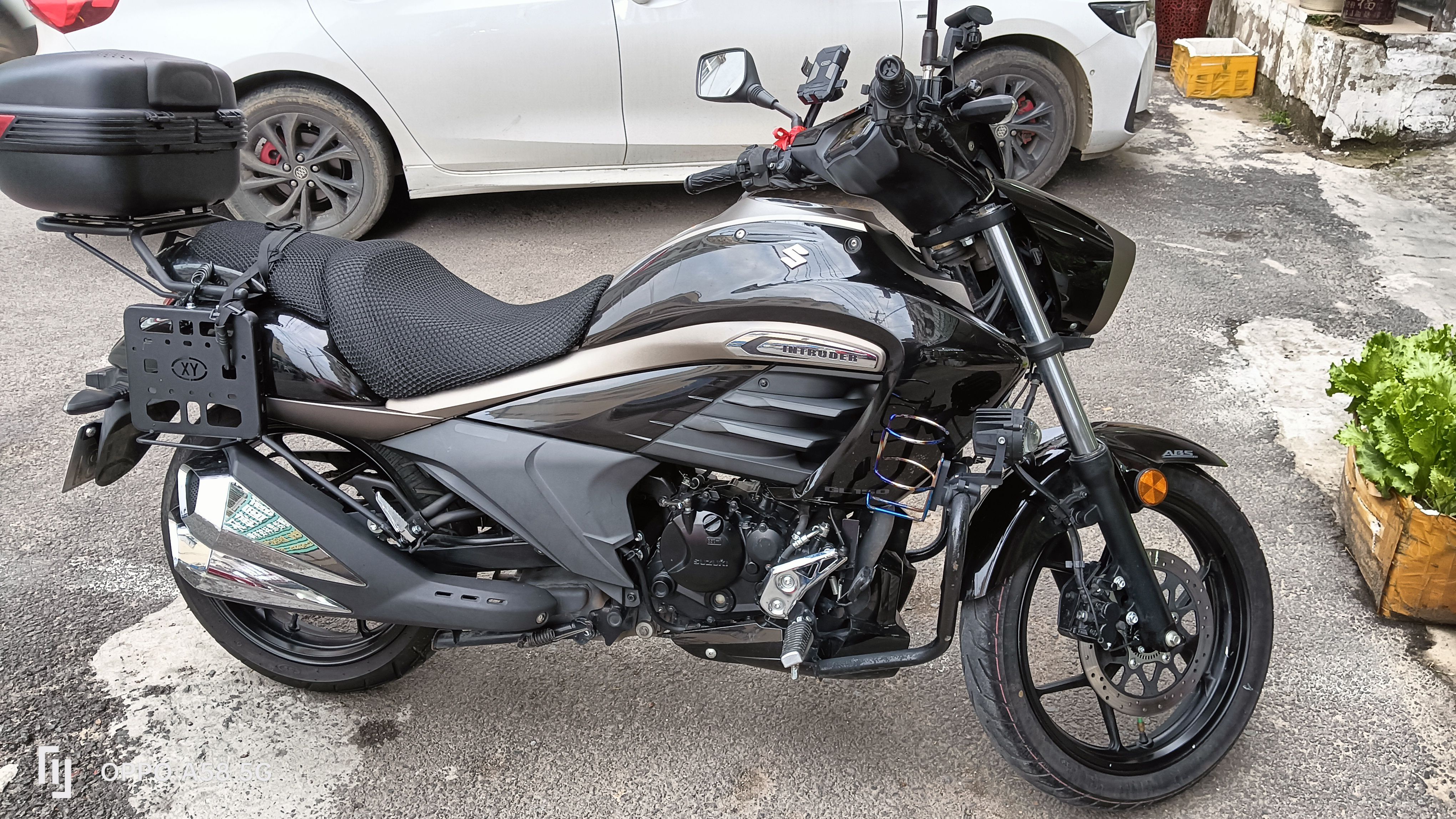 铃木 Intruder 150