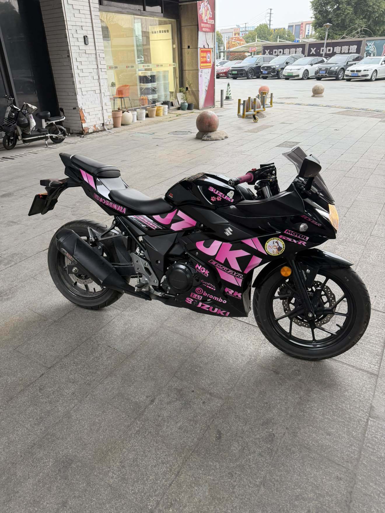 豪爵铃木 GSX250R