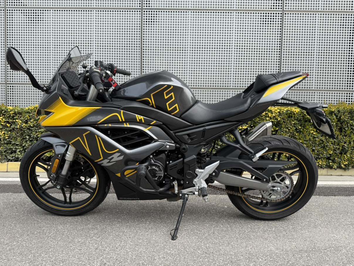 无极 250RR