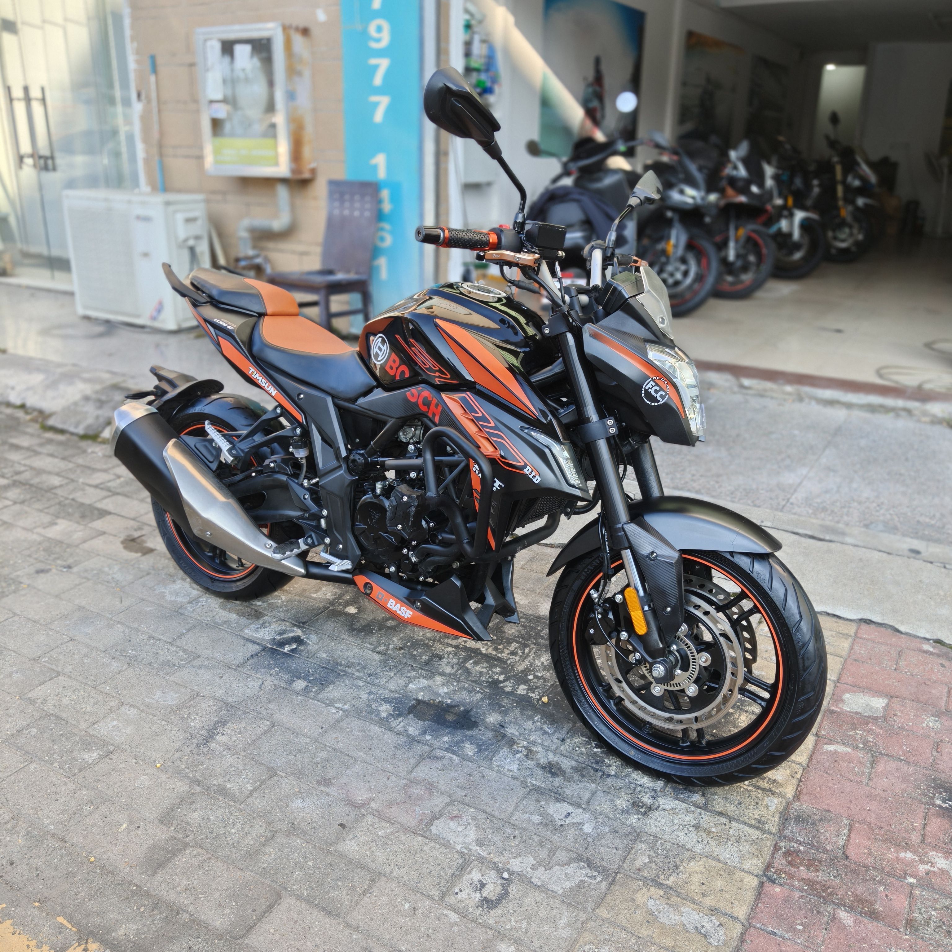 无极 300R