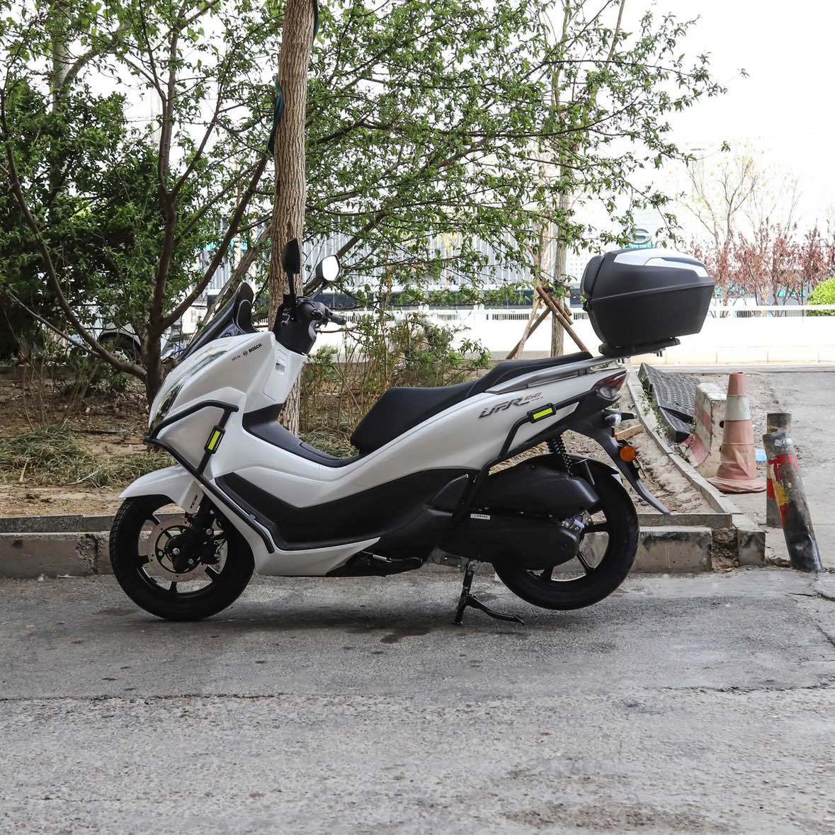 豪爵 UFR150