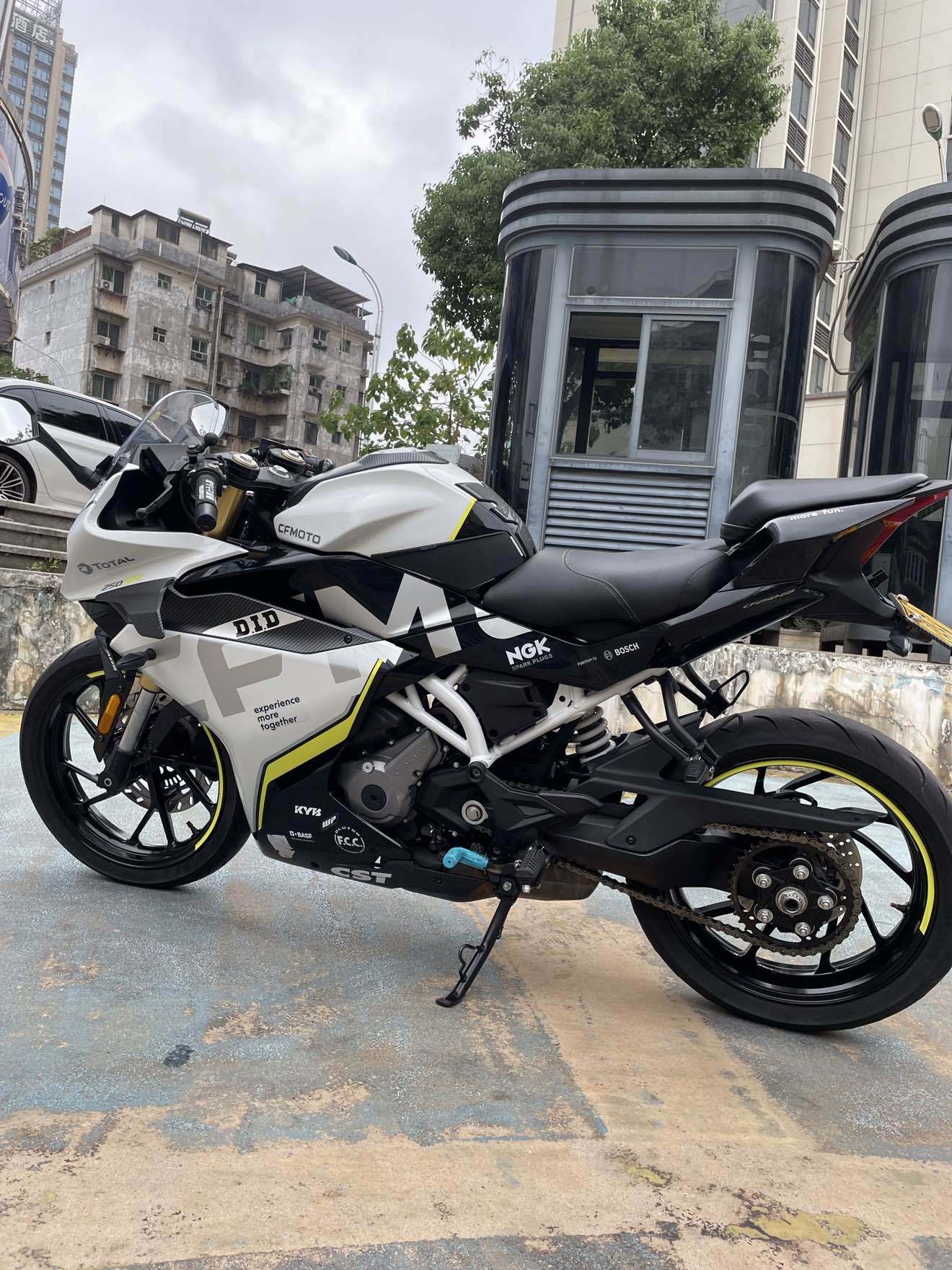 春风 250SR