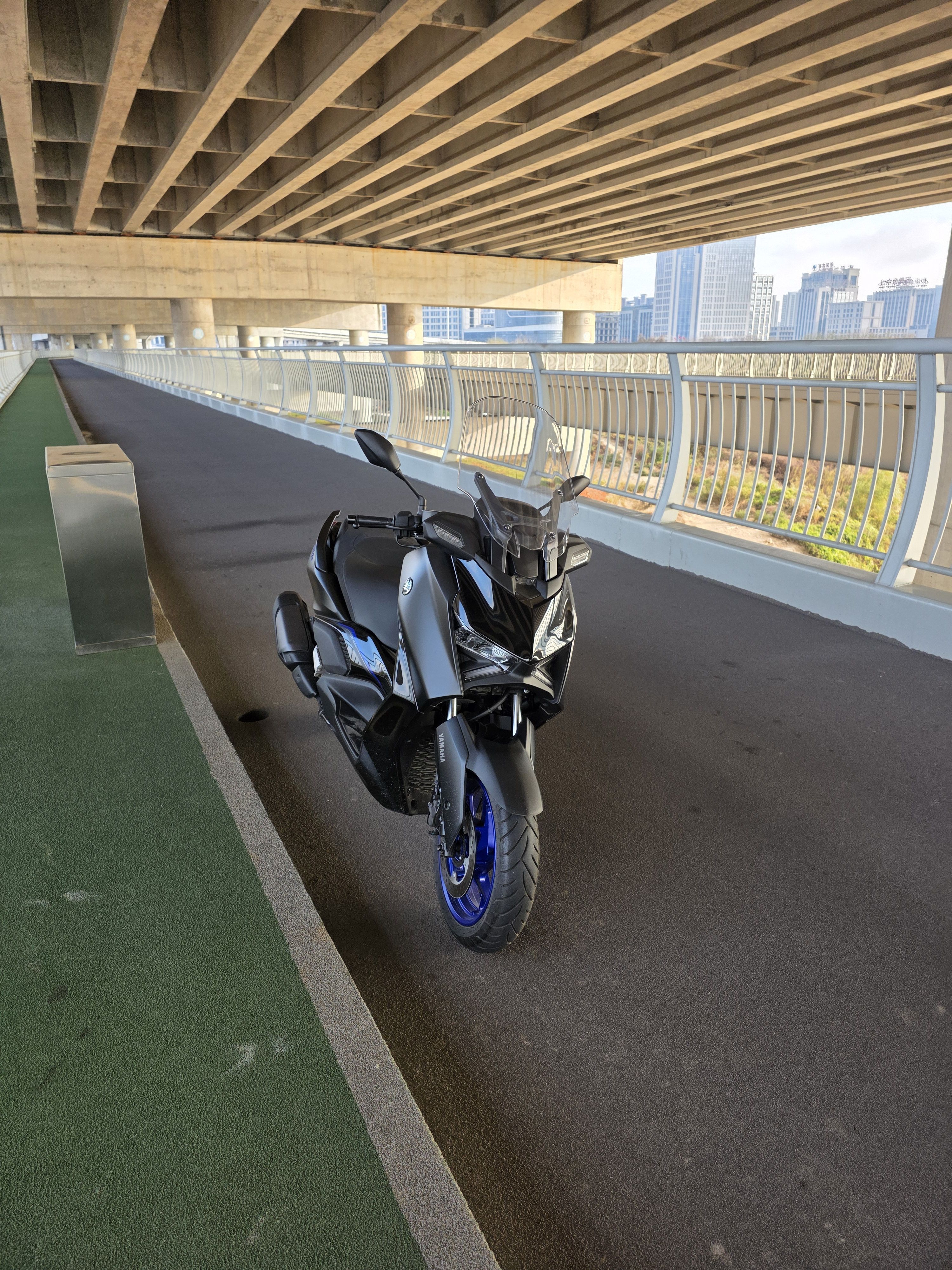 雅马哈 XMAX