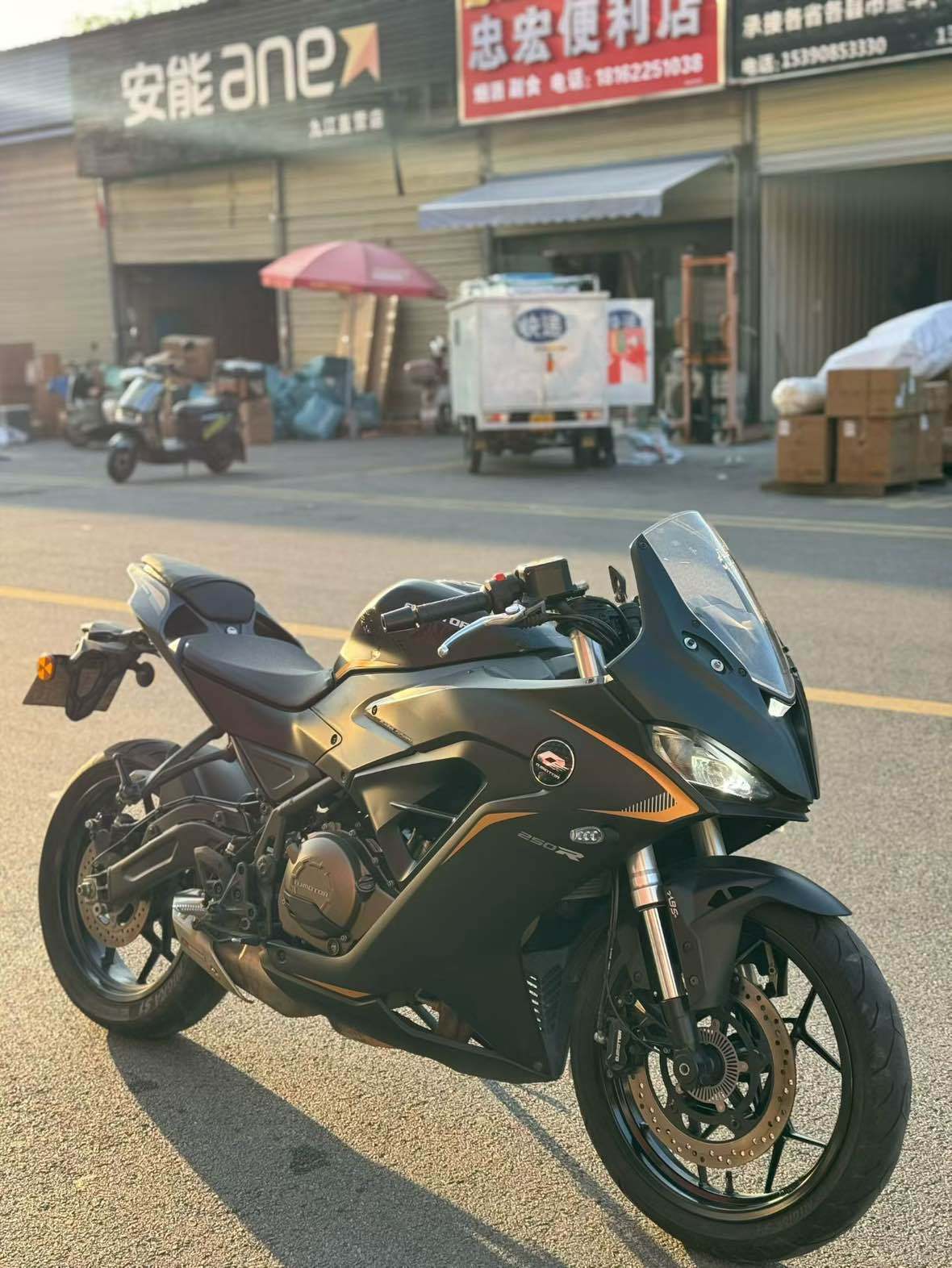 QJMOTOR 赛250