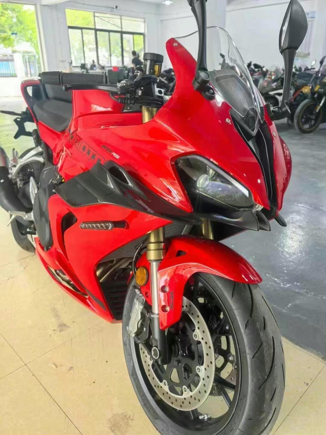 QJMOTOR 赛600