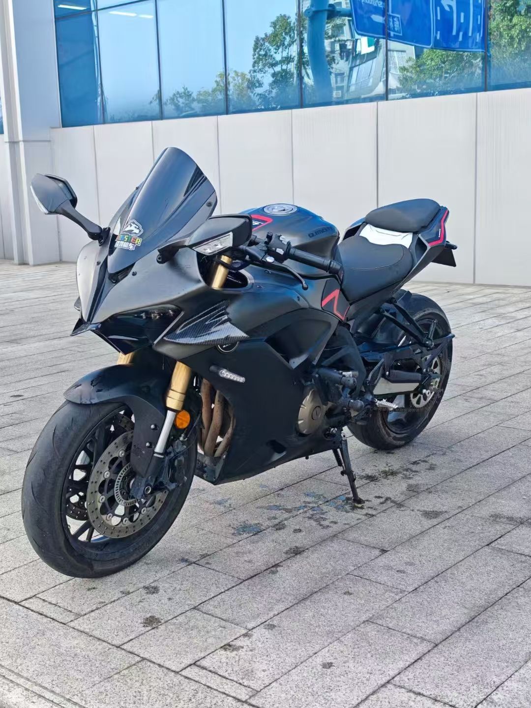 QJMOTOR 赛600