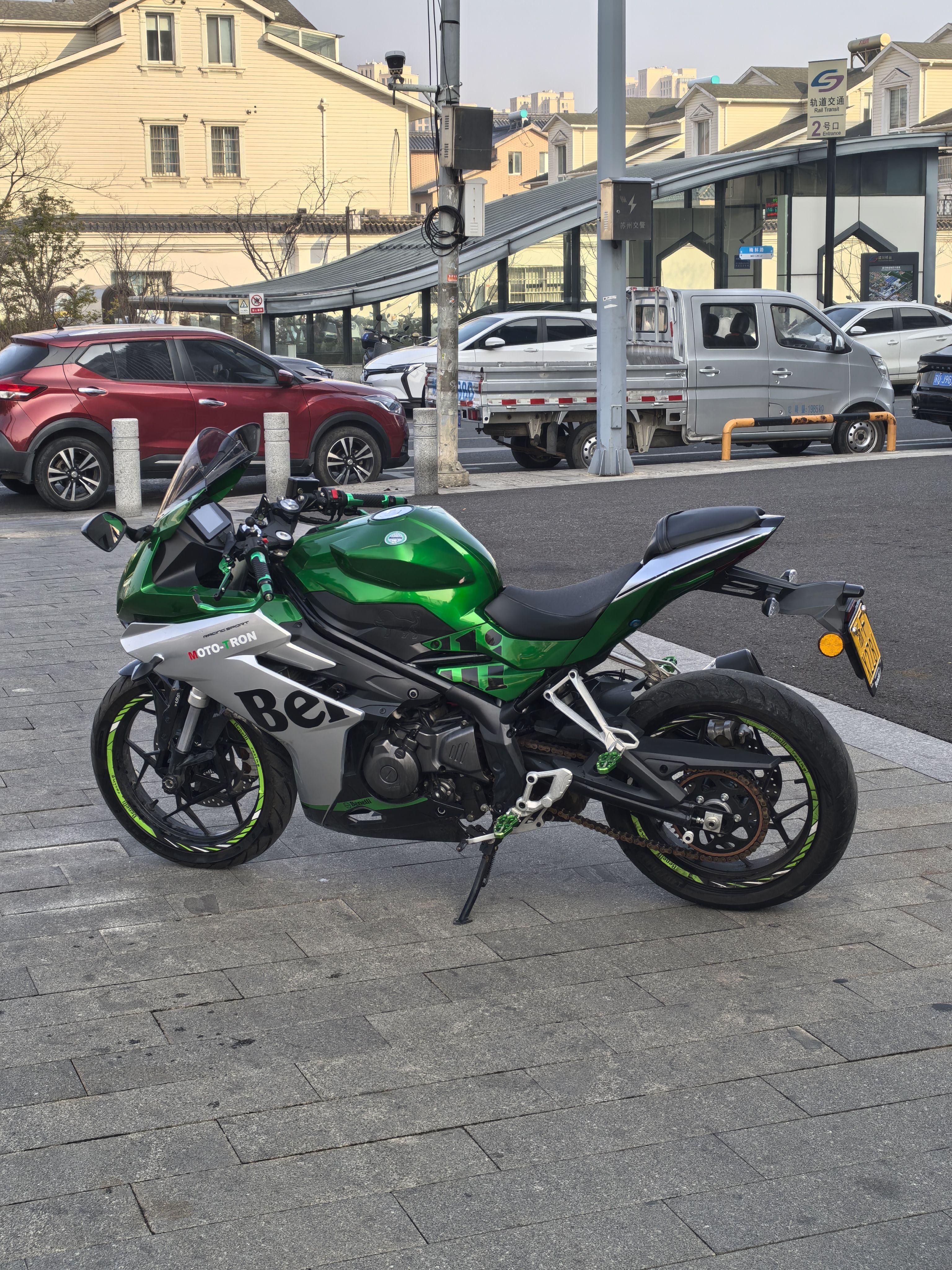 贝纳利 龙卷风 Tornado 252R