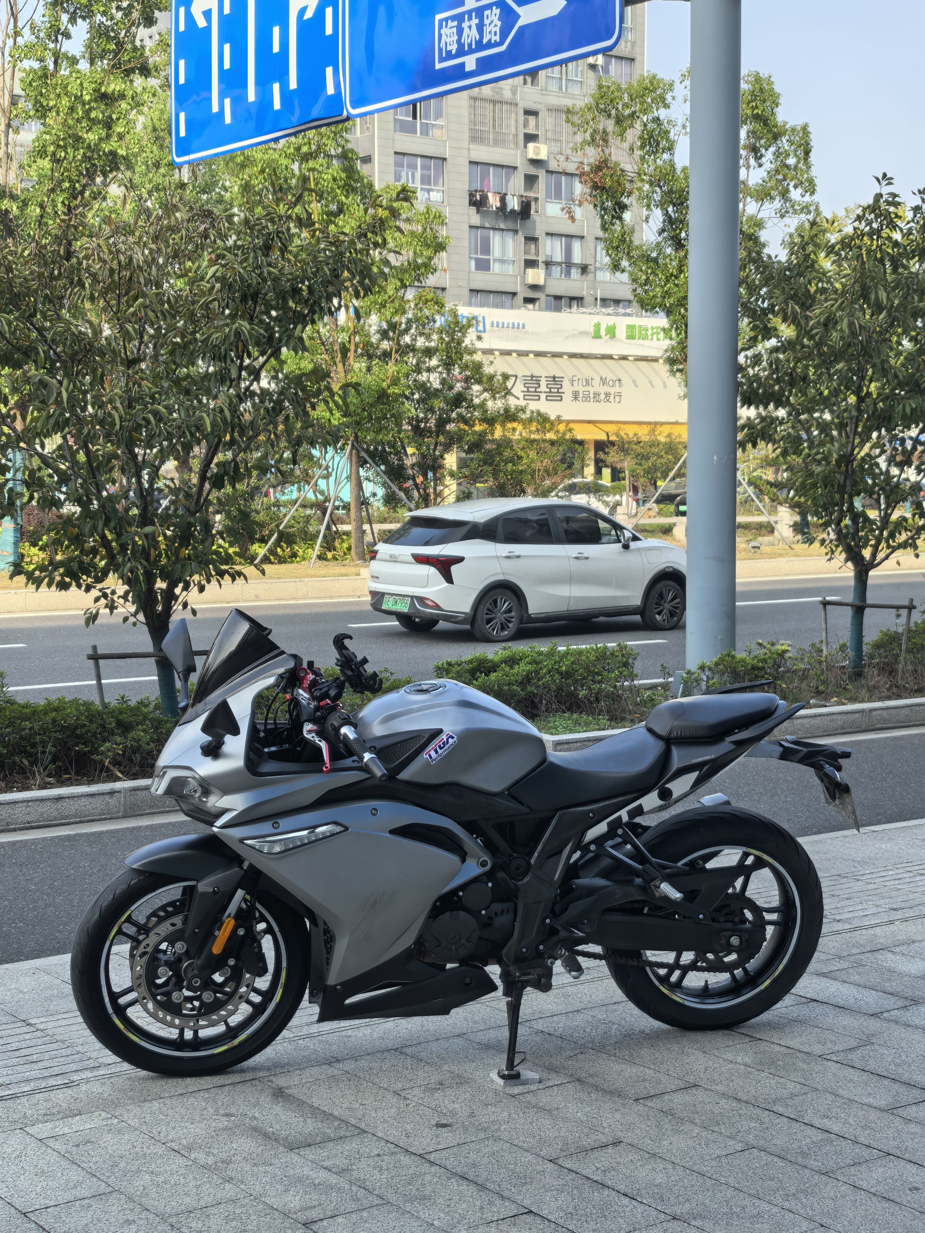 无极 300RR