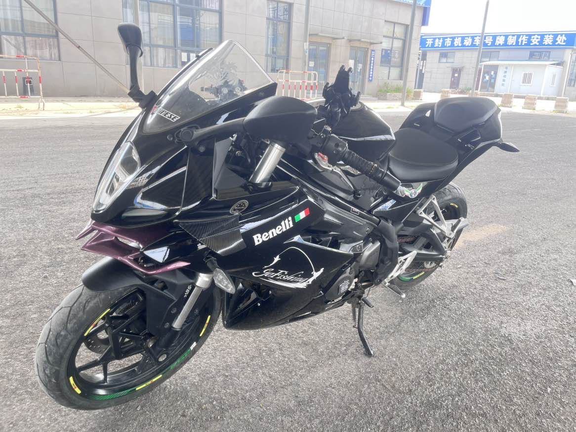 贝纳利 龙卷风 Tornado 252R