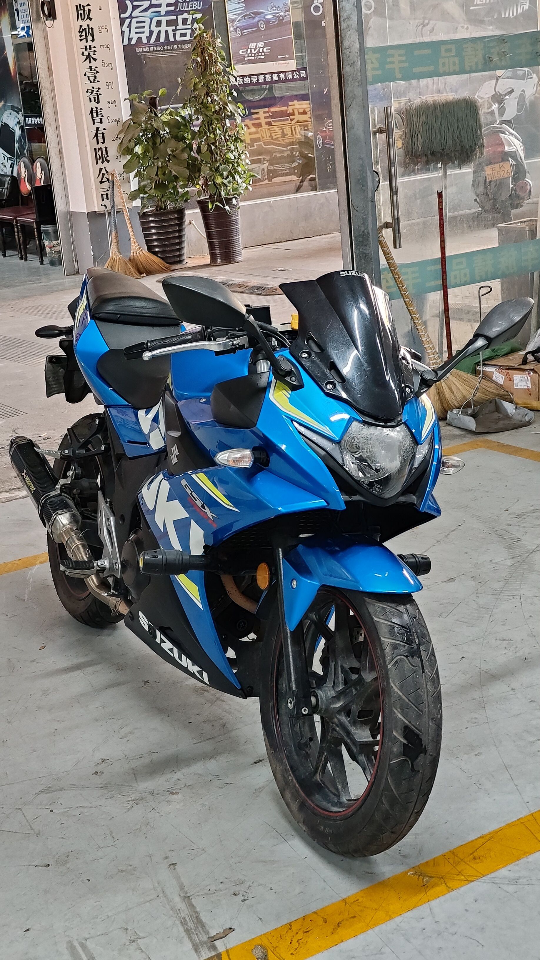 豪爵铃木 GSX250R