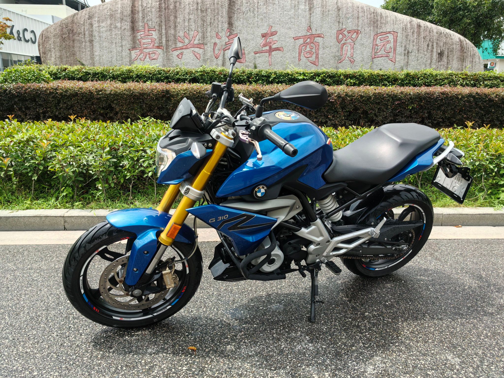 宝马 G 310 R