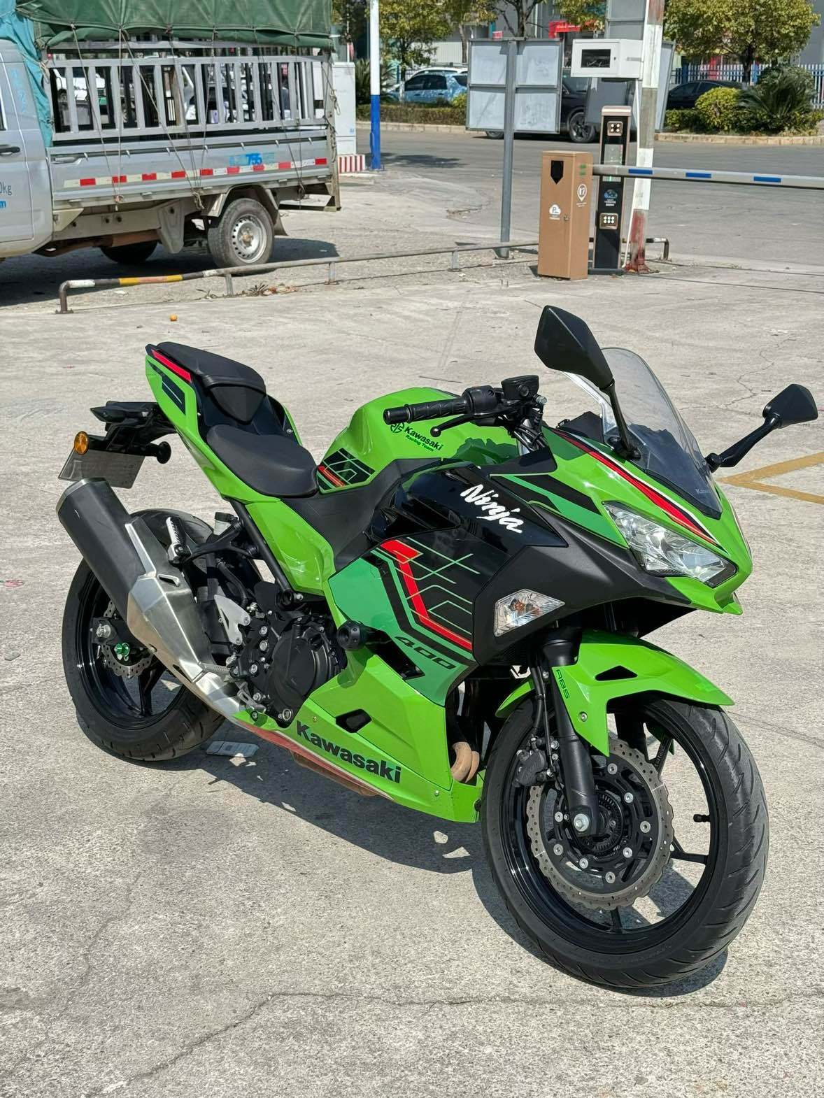 川崎 Ninja 400