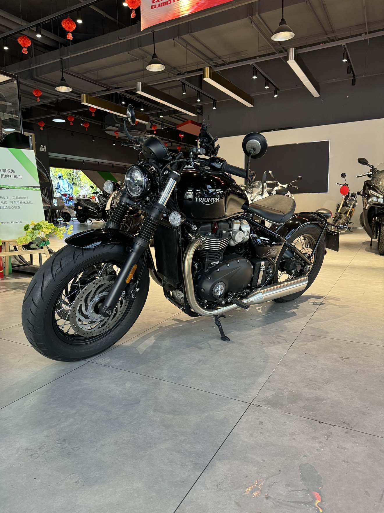 凯旋 Bonneville Bobber