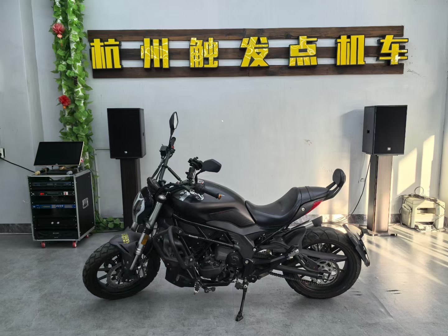 贝纳利 502C