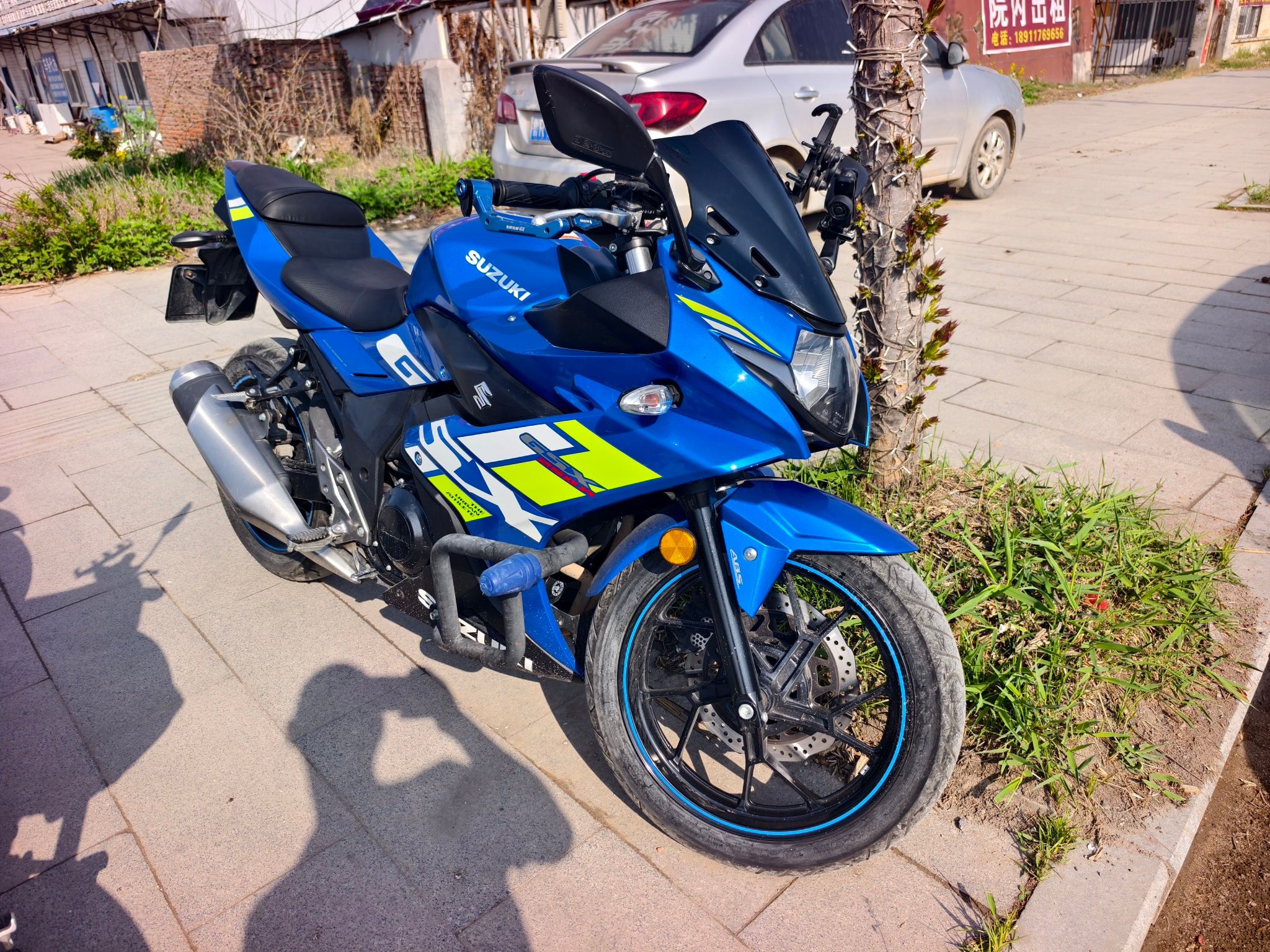 豪爵铃木 GSX250R