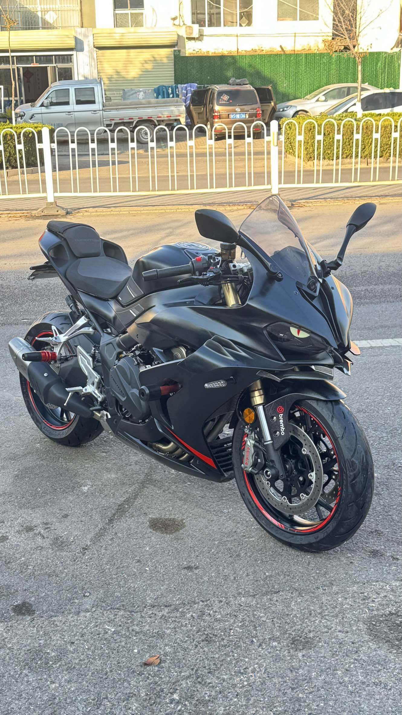 QJMOTOR 赛600
