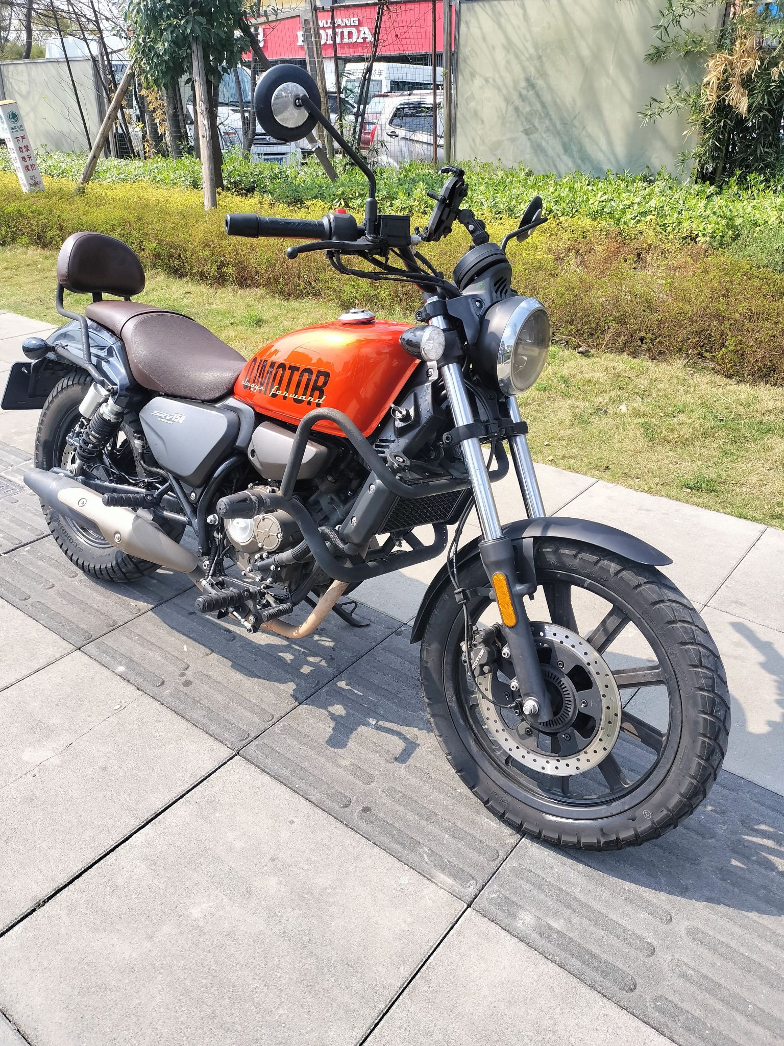 QJMOTOR 闪150