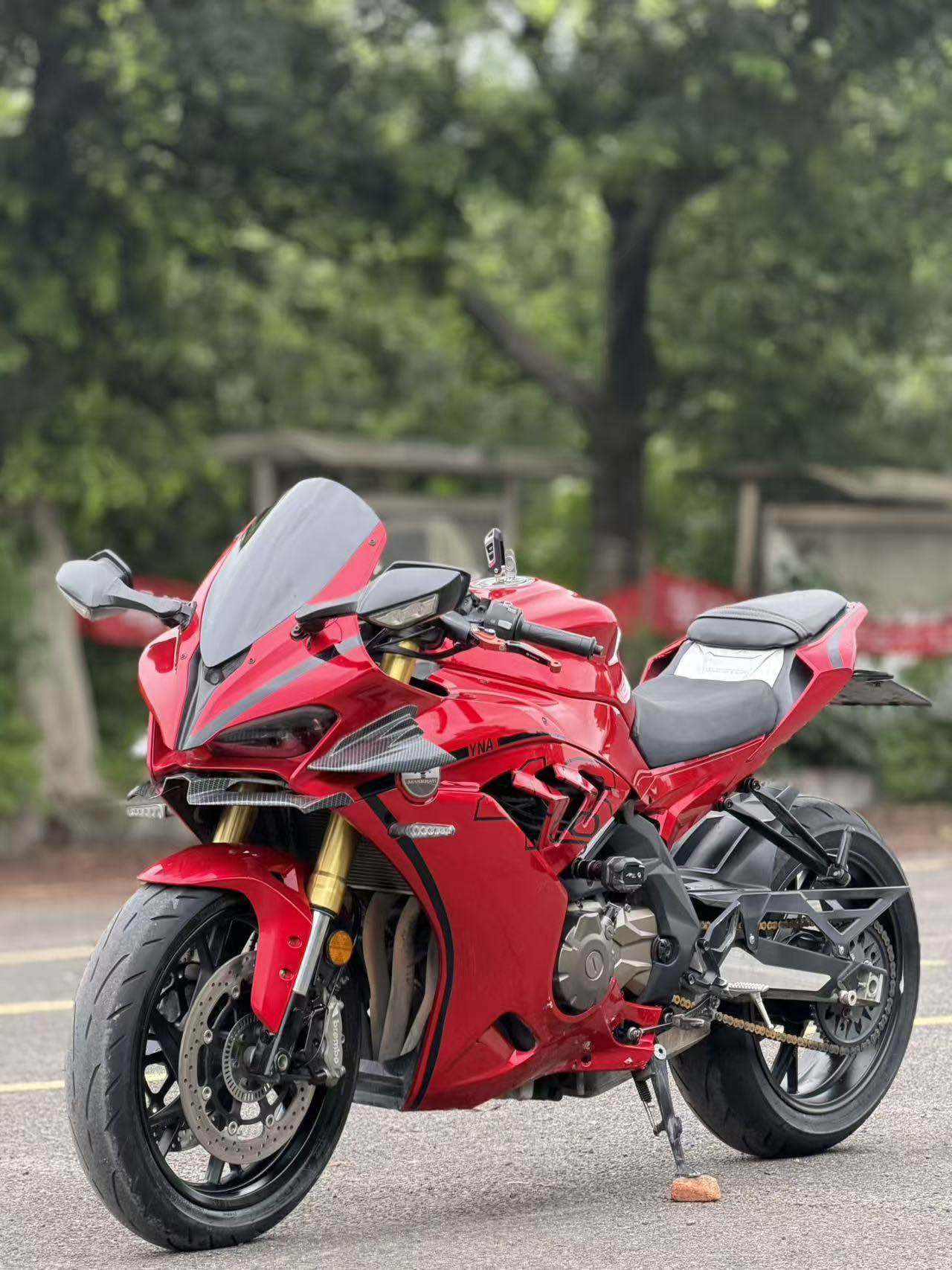 QJMOTOR 赛600
