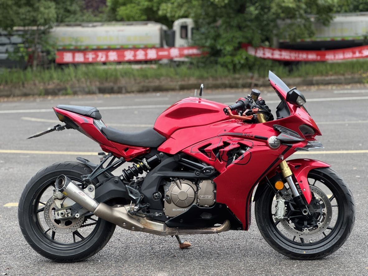 QJMOTOR 赛600