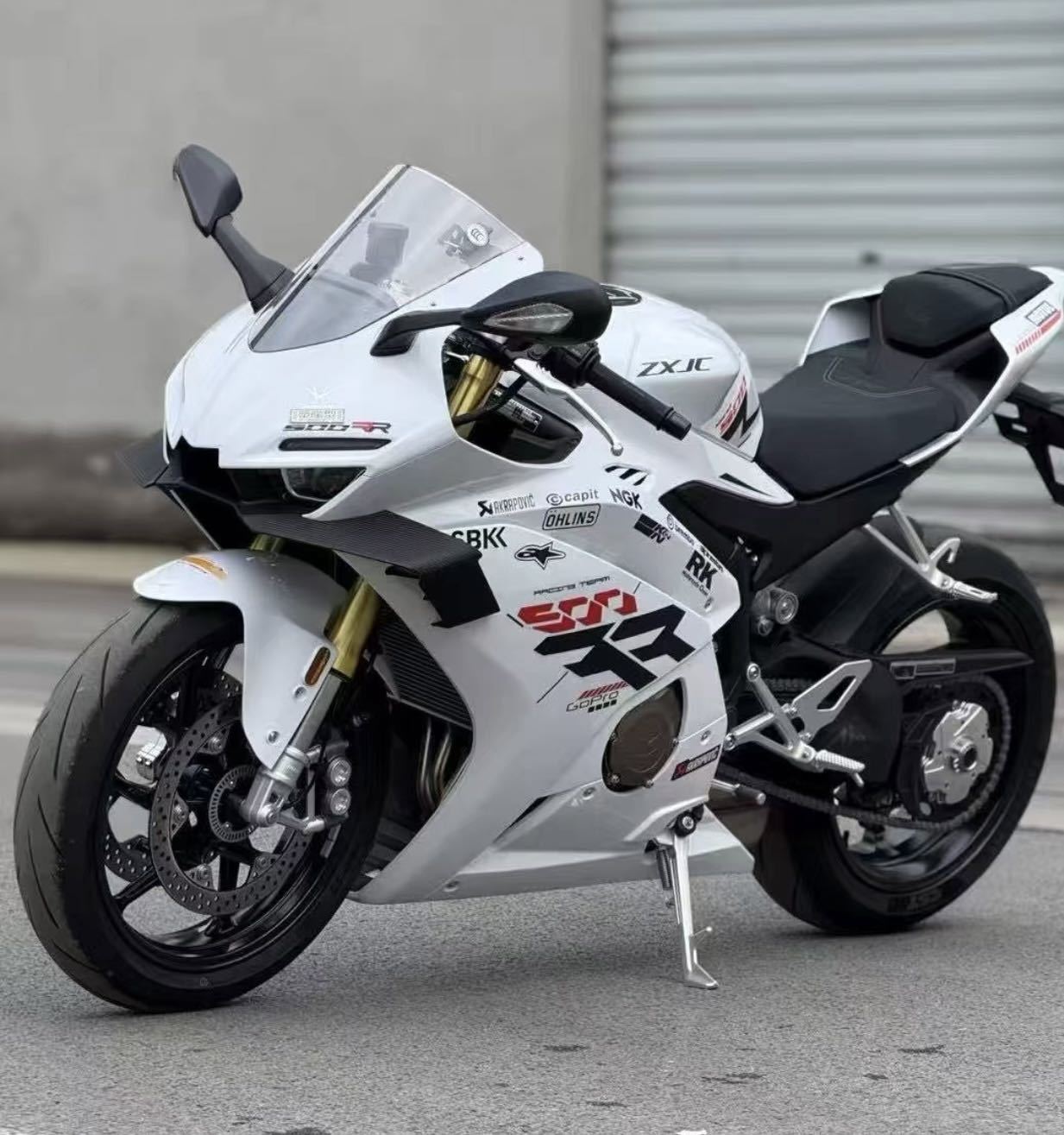 张雪机车 500RR