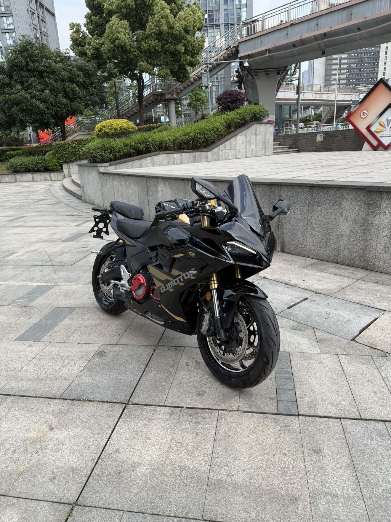 QJMOTOR 赛550