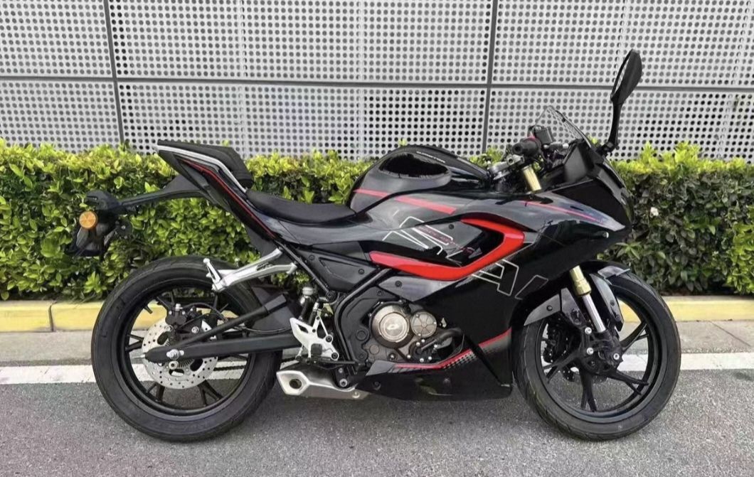 QJMOTOR 赛150