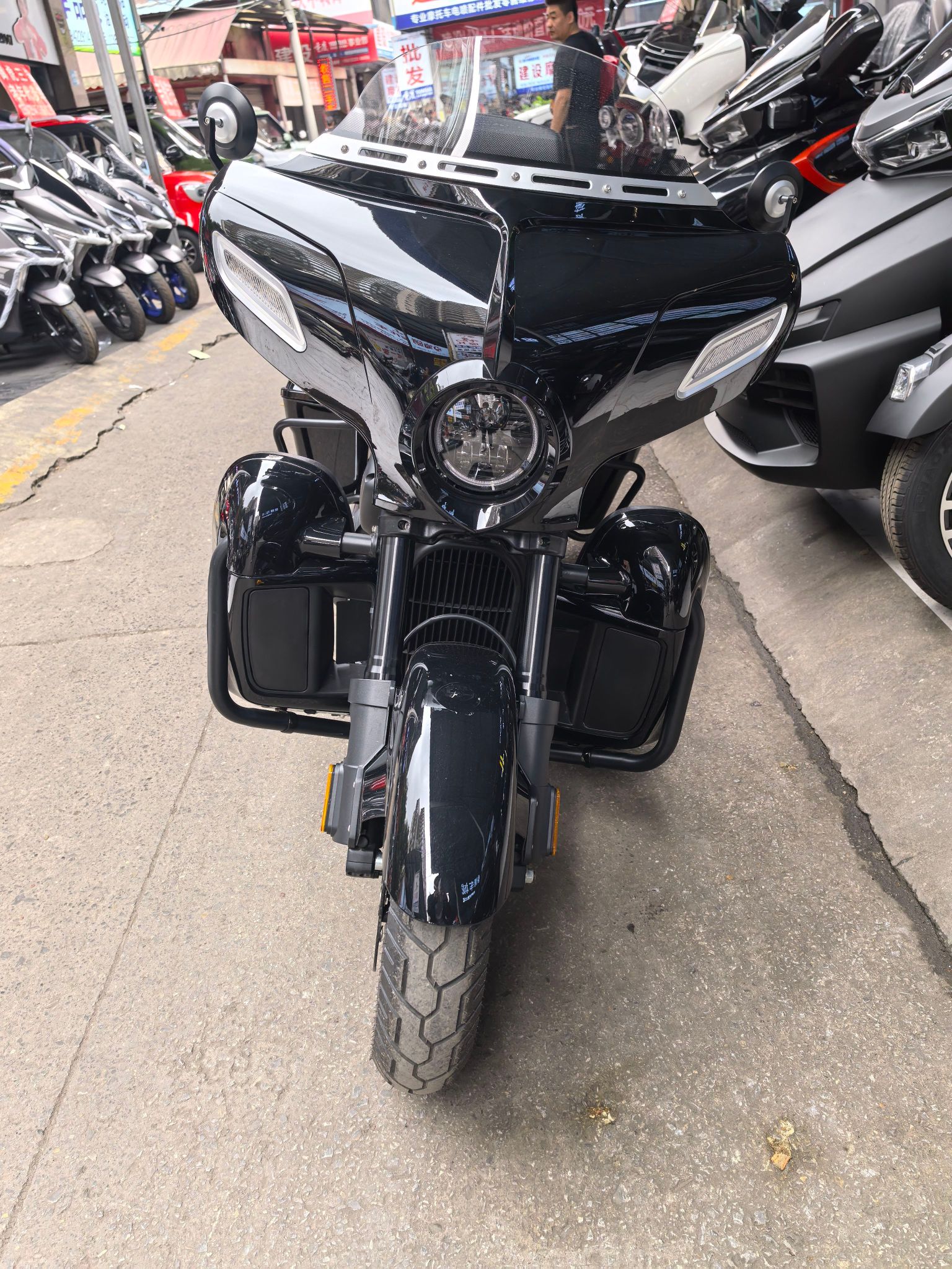 庄威 威武500