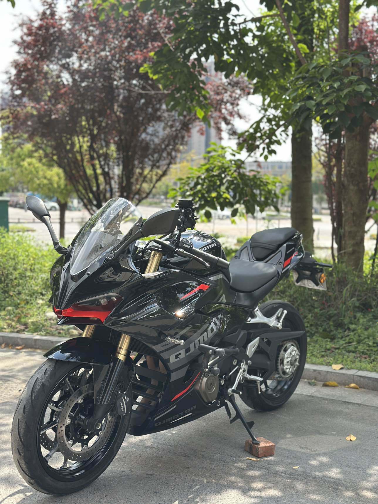 QJMOTOR 赛450