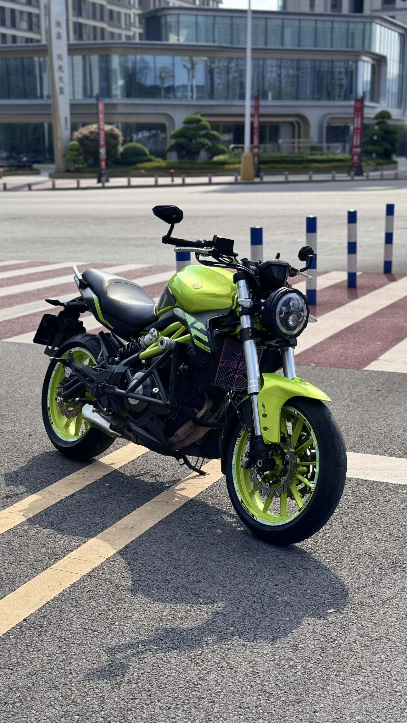 贝纳利 蓝宝龙 BN302S