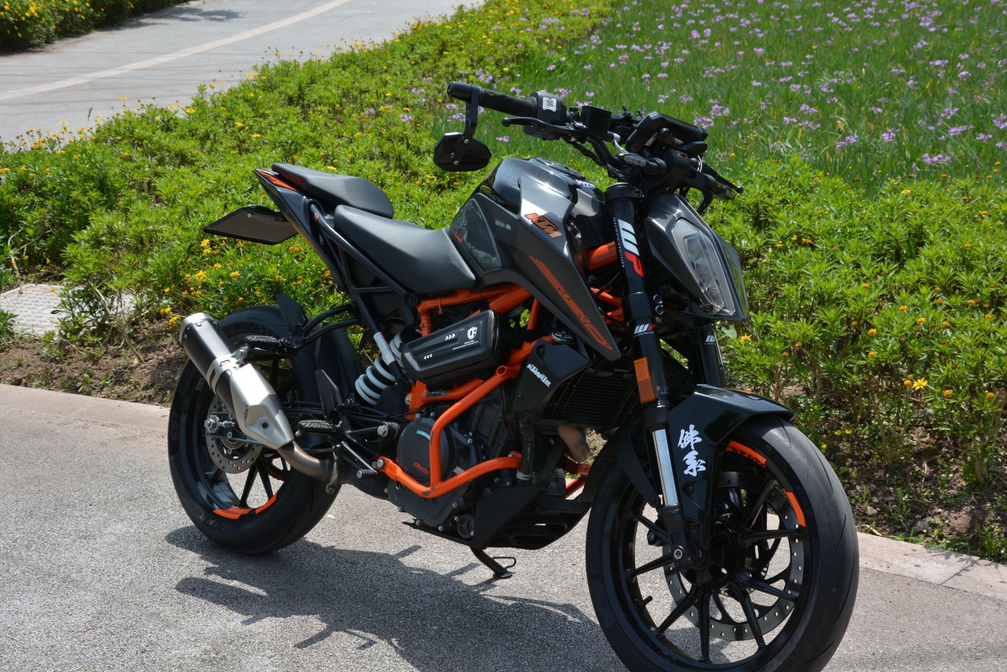 KTMR2R 390 Duke