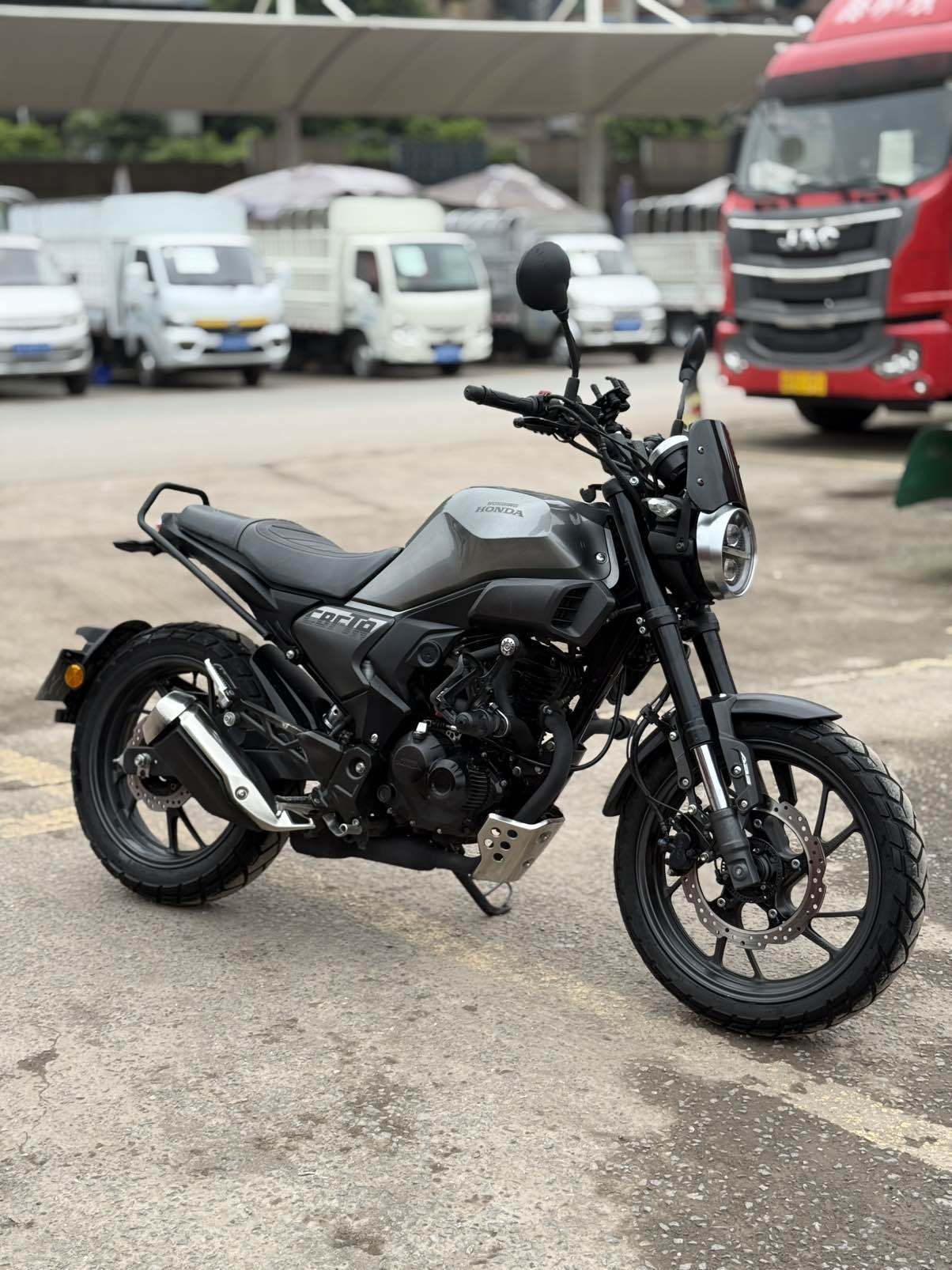 新大洲本田 CBF190TR