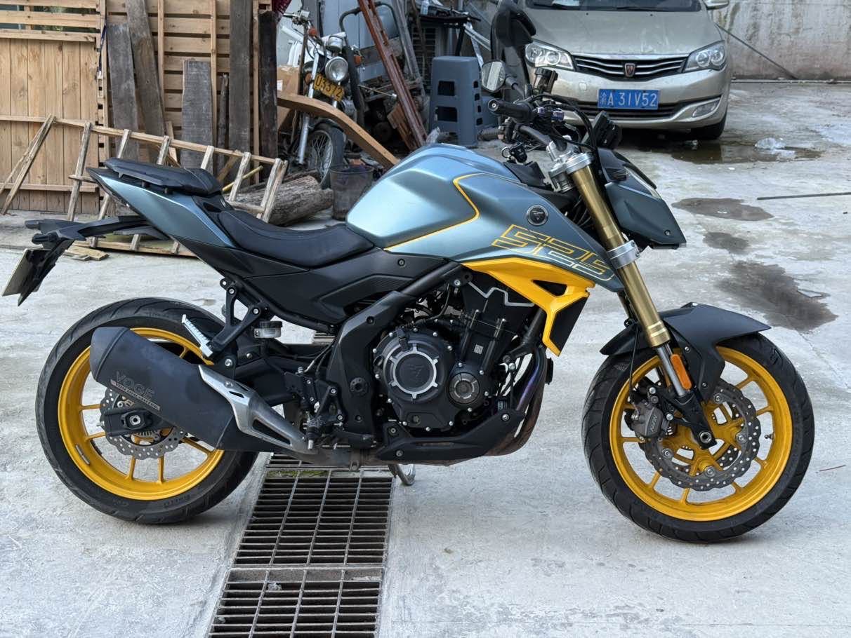 无极 525R