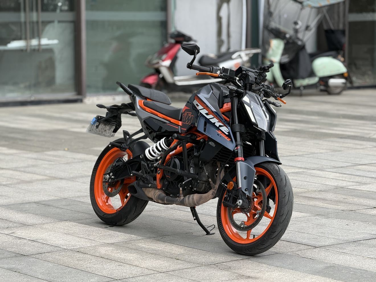 KTMR2R 390 Duke