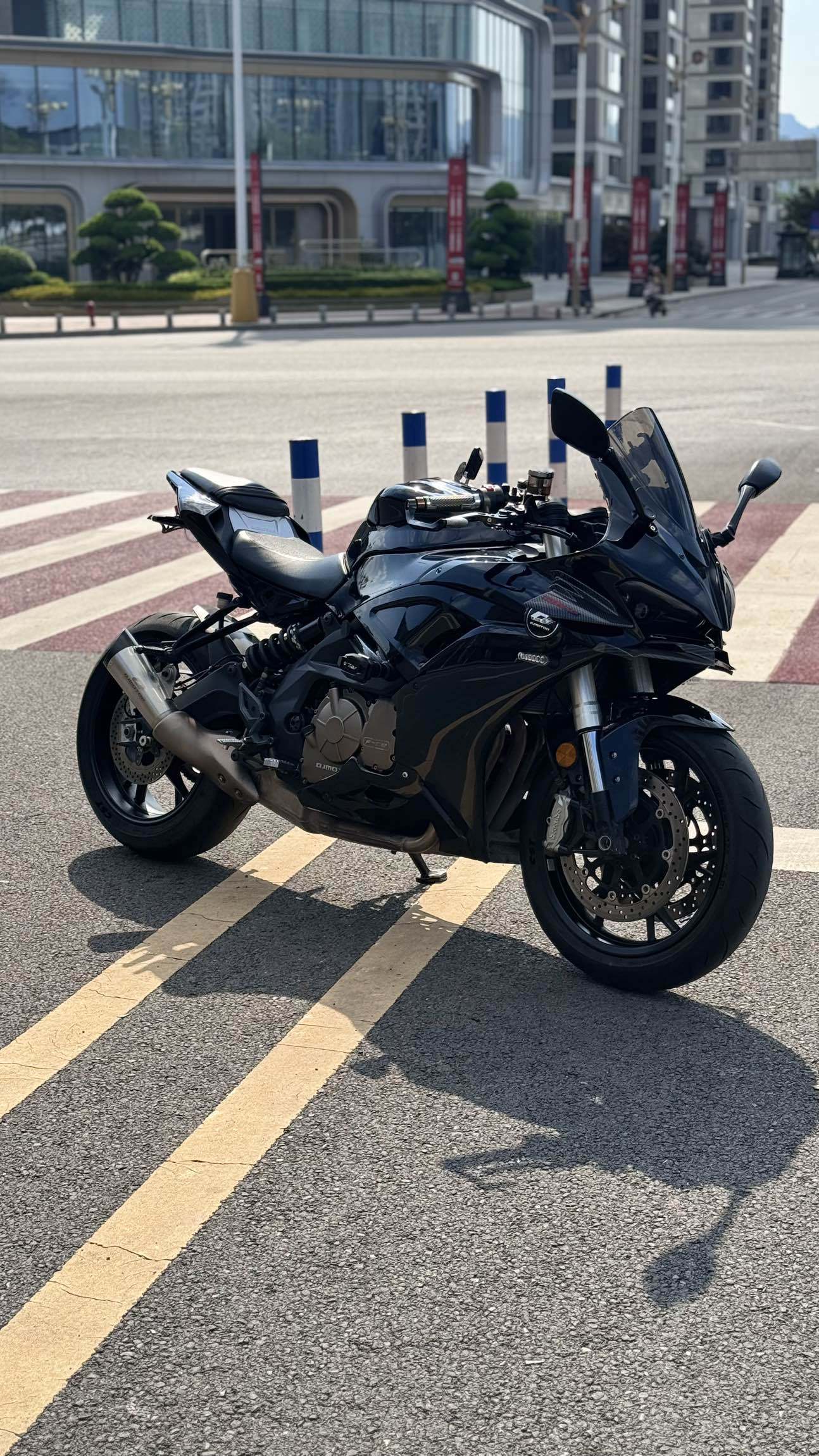 QJMOTOR 赛600