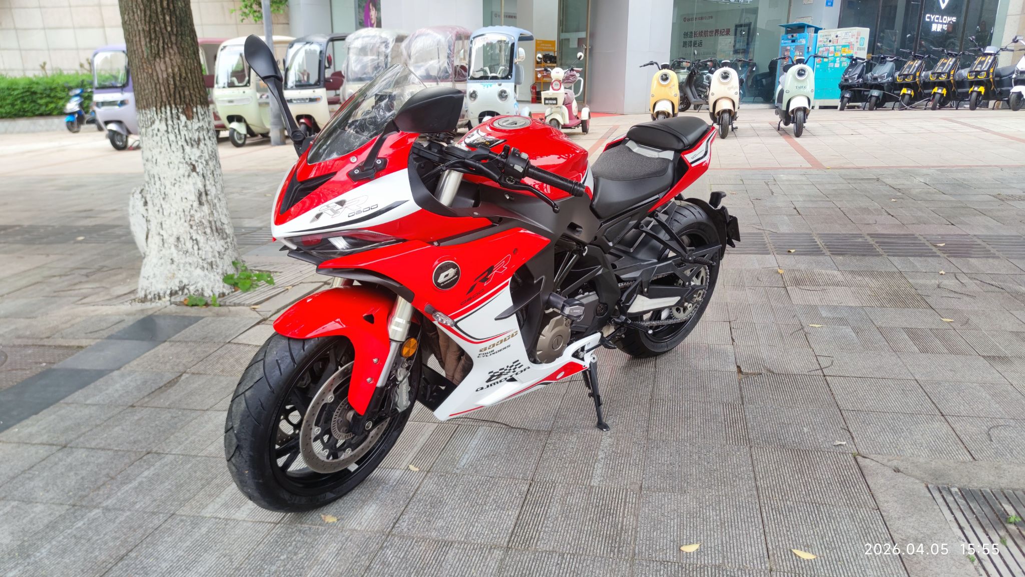 QJMOTOR 赛600