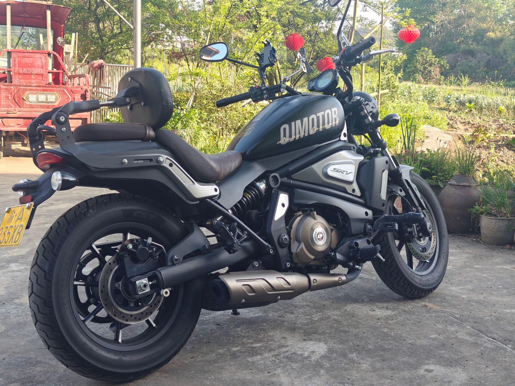QJMOTOR 闪500S