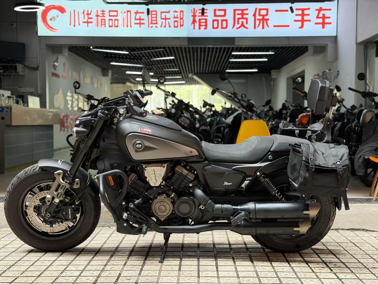 QJMOTOR 闪600