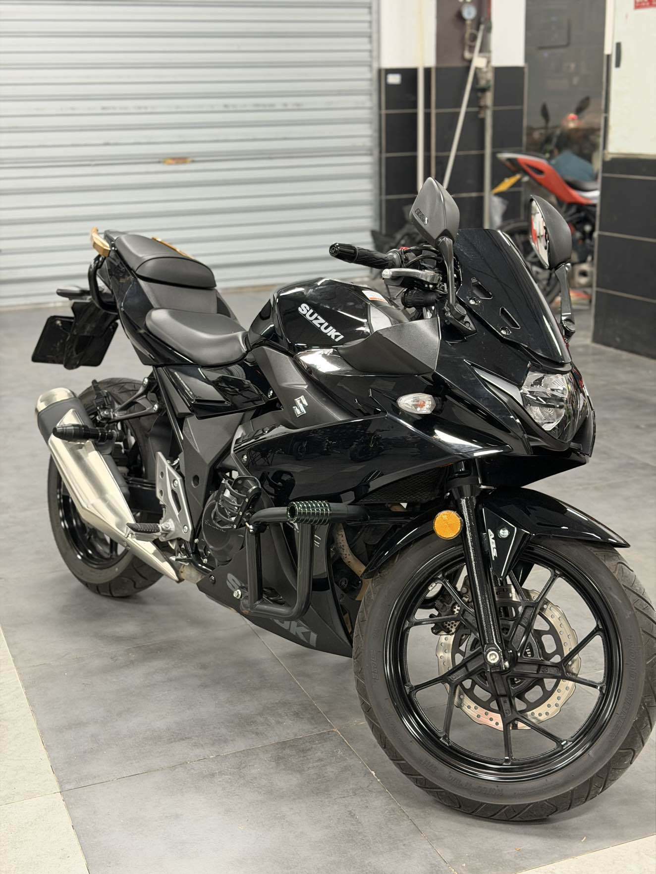 豪爵铃木 GSX250R
