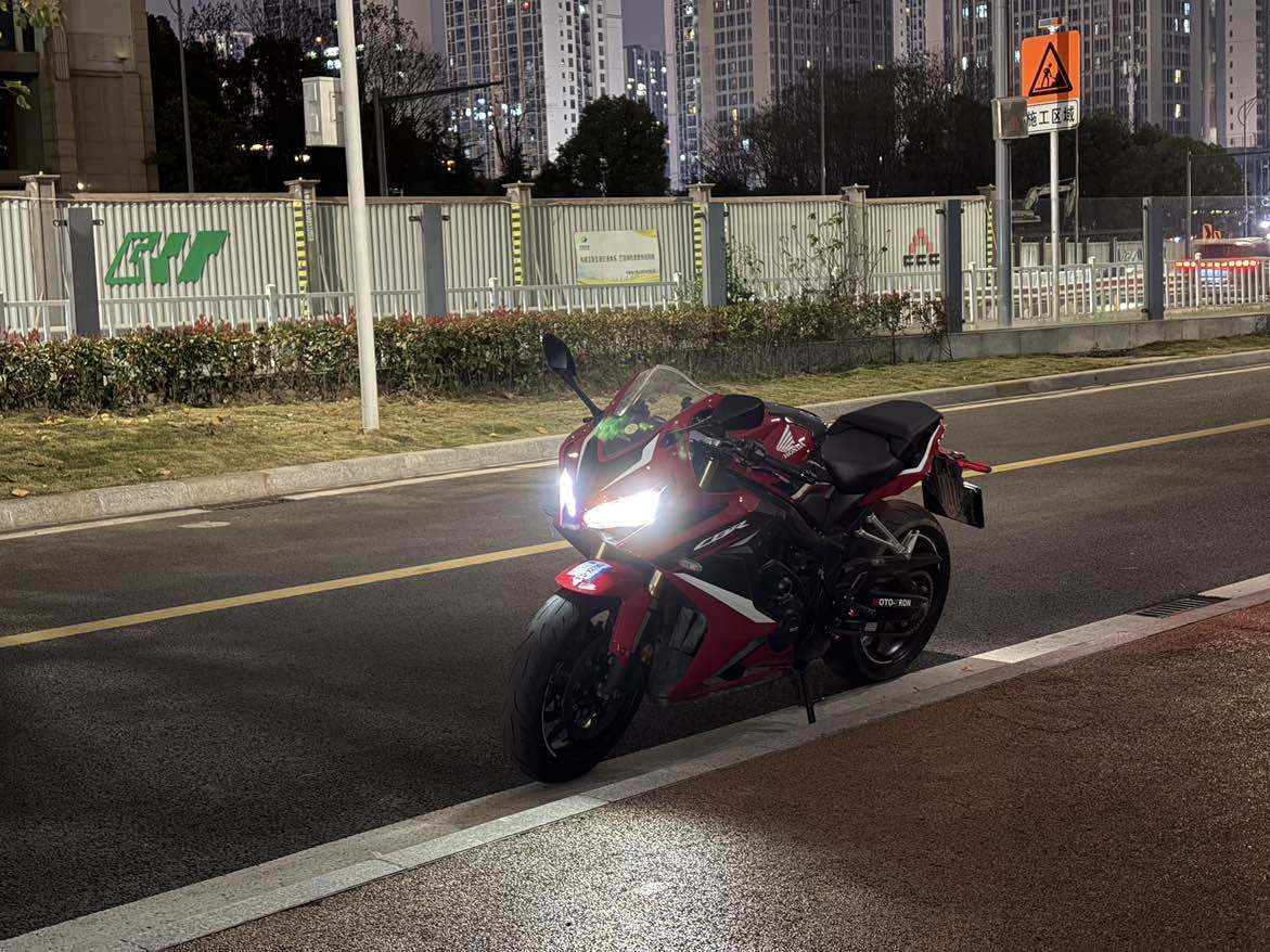本田DREAMWING CBR650R
