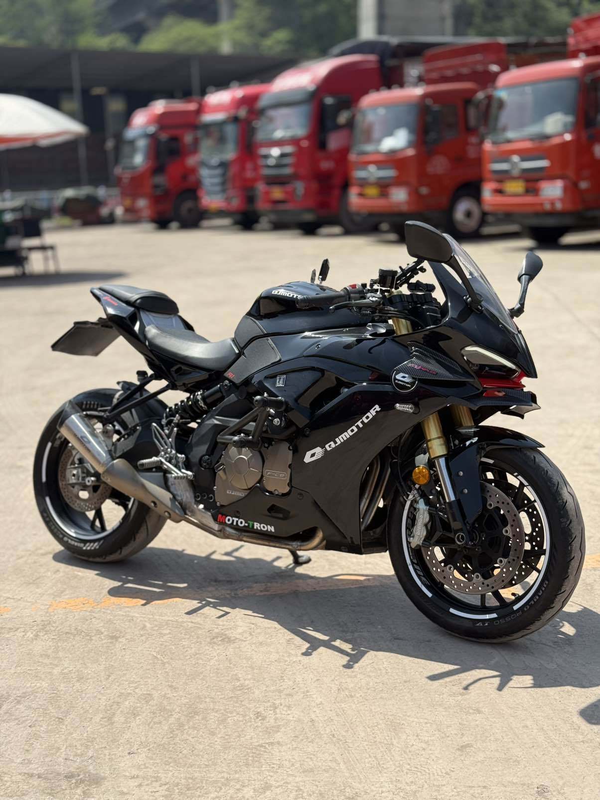 QJMOTOR 赛600