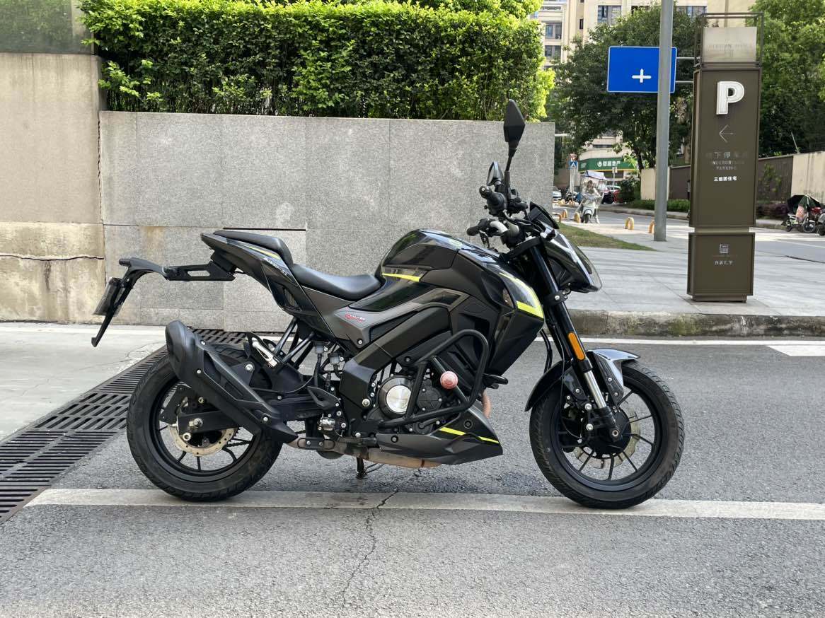 贝纳利 小迅龙 BN150S