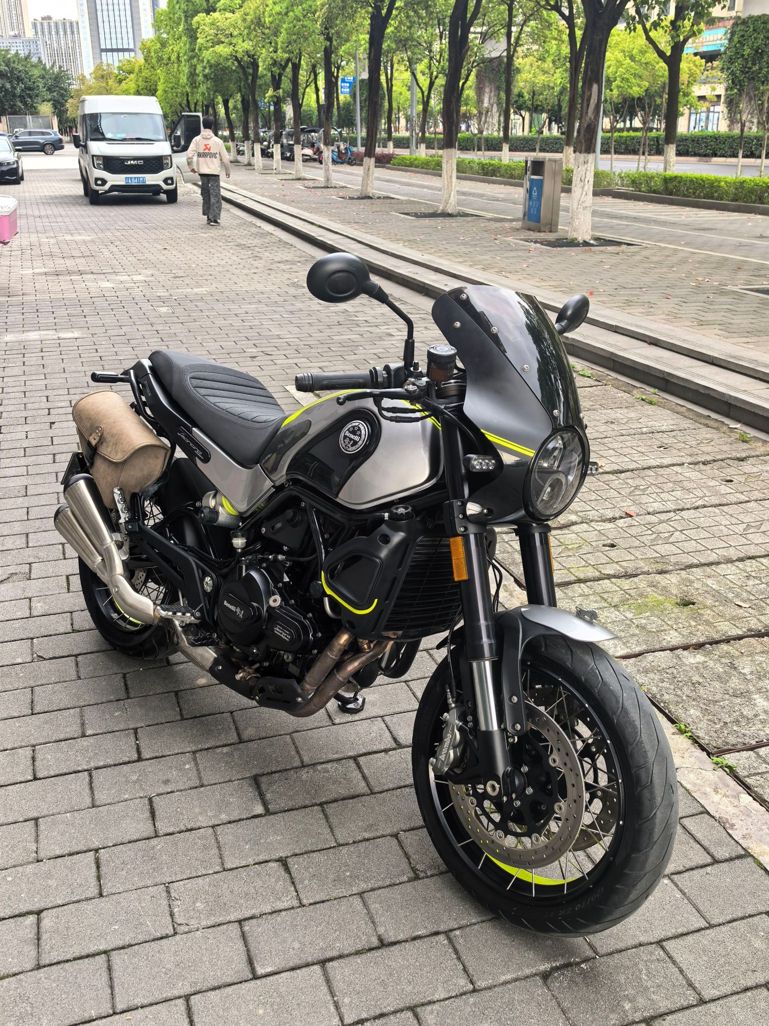 贝纳利 幼狮 Leoncino 500