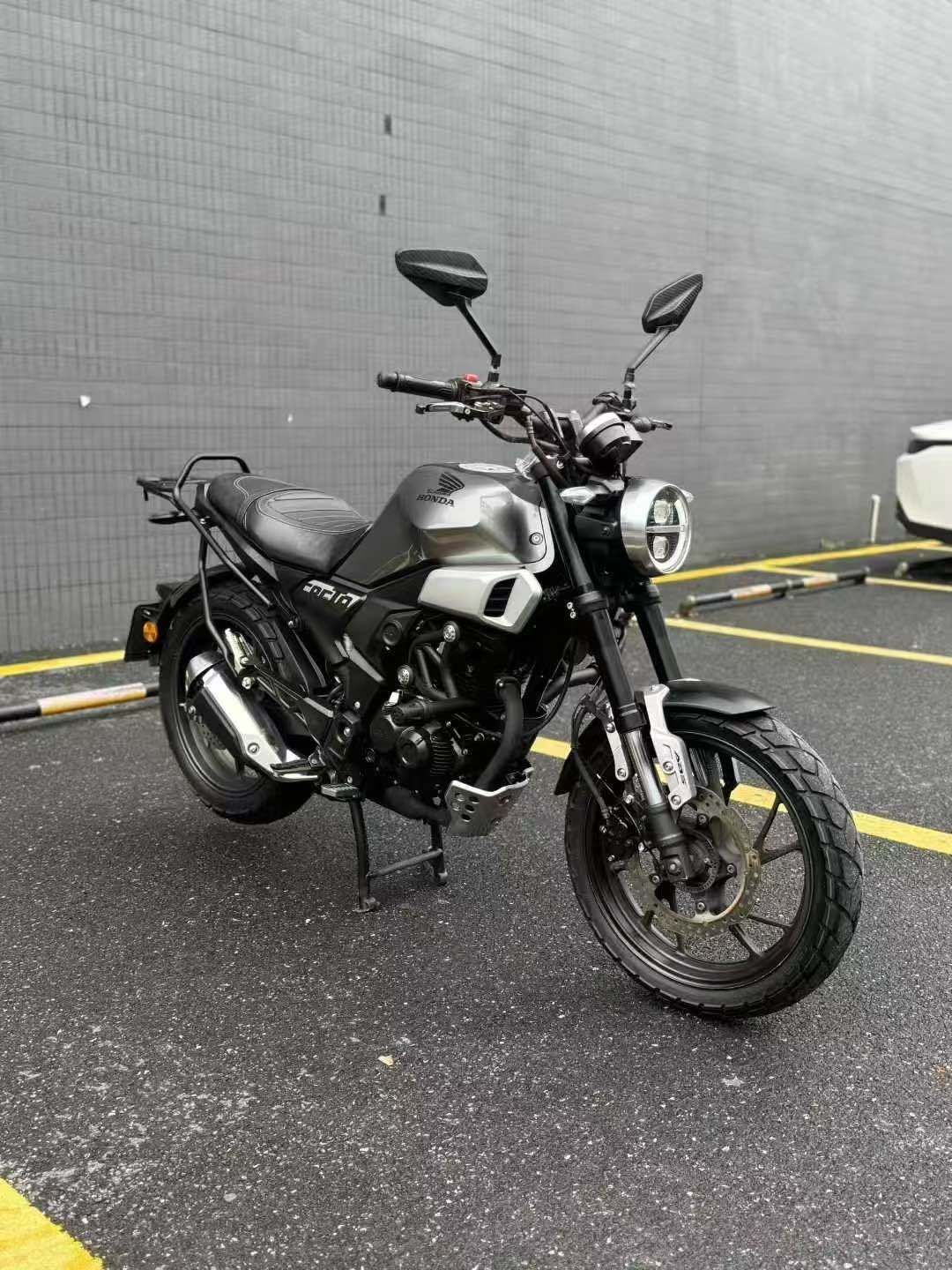 新大洲本田 CBF190TR