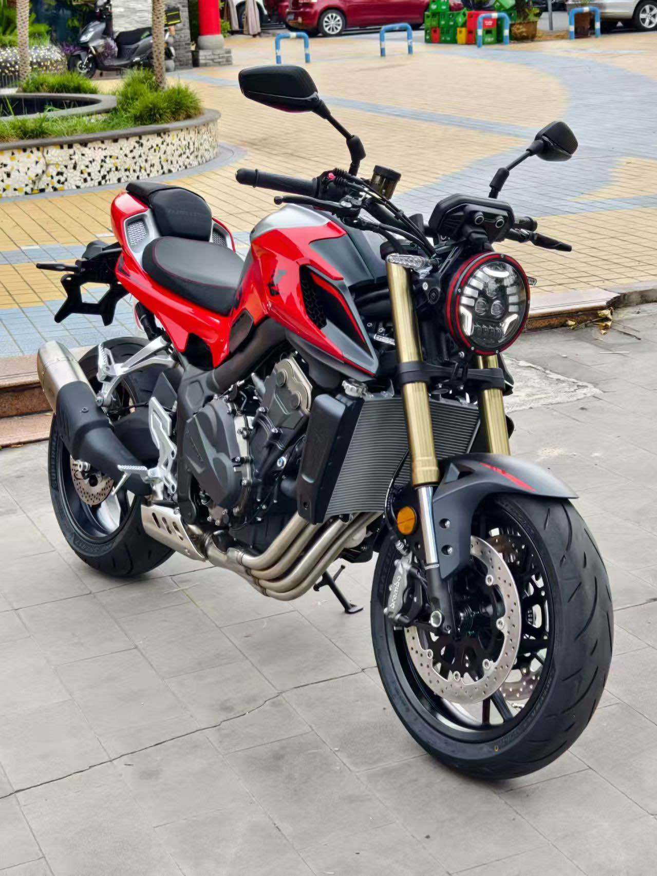 QJMOTOR 追600